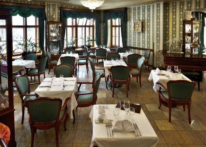 Grand Hotel