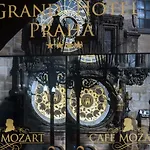Grand Hotel