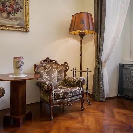 Szálloda Grand