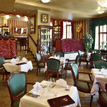 Hotel Grand Praga