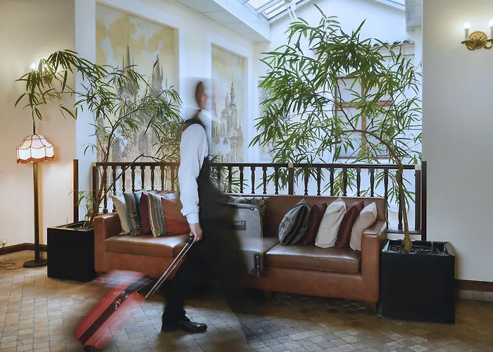 Grand Hotel